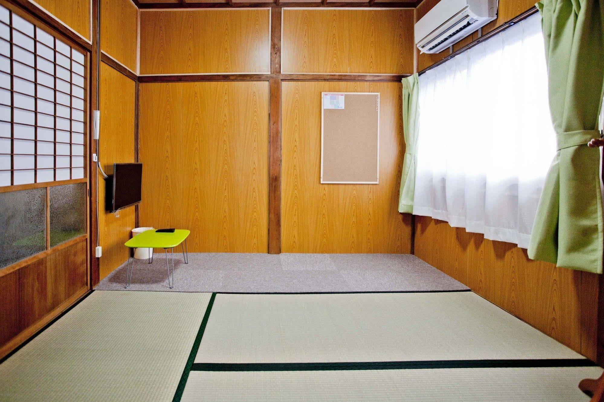 Dormitory Sandanya Guesthouse Sirahama Kültér fotó